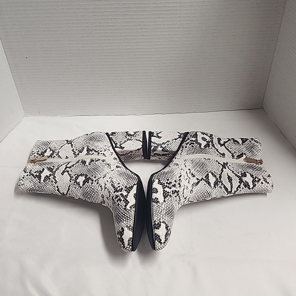 Wetkiss Snakeprint Pointed Toe Block Heel Boots S… - image 3